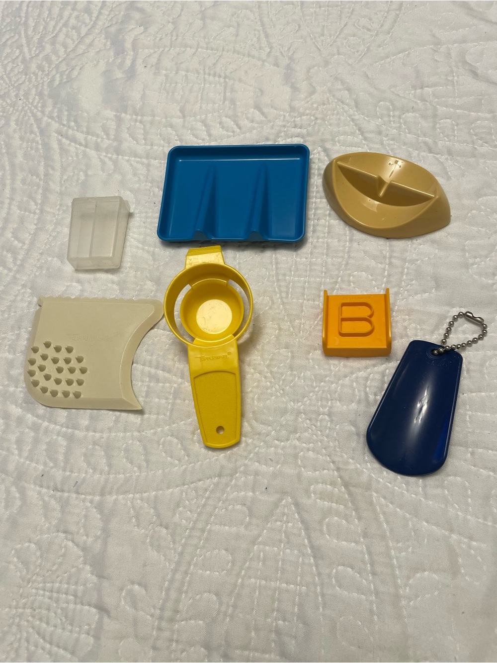 Vintage Lot of 7 Tupperware Gadgets All New or Lightly Used